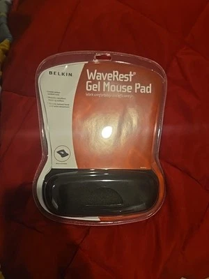 NEW Belkin WaveRest Gel Mouse Pad, Black F8E262-BLK. NIP  6 Pack Im Box Sealed - Image 1 of 4