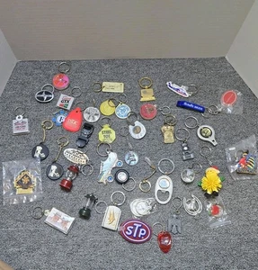 Betrunkene Schubladen Konvolut Vintage Werbung und andere Themen Schlüsselanhänger - Bild 1 von 14