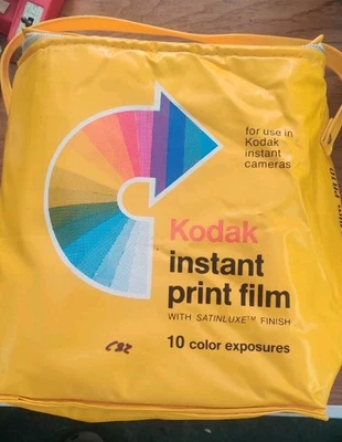 Estuche de transporte con correa de película a color para cámara instantánea Kodak de colección solo 10x9x6" Foto 1 de 4