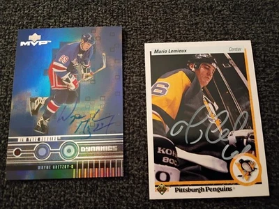  Wayne Gretzky 1999 UD Dynamics y 1991 UD Mario Lemieux en persona Auto's 🔥 Foto 1 de 3