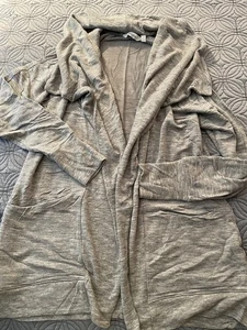 Athleta Studio Halstuch Gr. L meliert grau Taschen Daumenlöcher - Bild 1 von 14