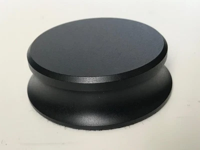 PRO-JECT RECORD PUCK HEAVY WEIGHT RECORD CLAMP  IN GOOD CONDITION - Image 1 of 3