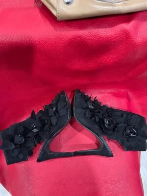 Women’s Floral Dress Shoes size 6 - Image 1 of 4