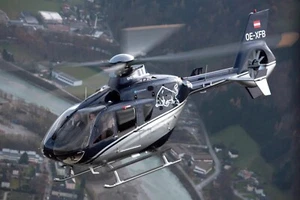 THE FLYING BULLS EC135 PRO BRUSHLESS 6-KANAL 352MM HELIKOPTER 6G RTF - Bild 1 von 1