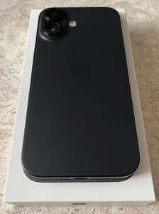 iphone 16 128gb schwarz + Original Apple Silikon Case , Schutzglas. - Bild 1 von 4
