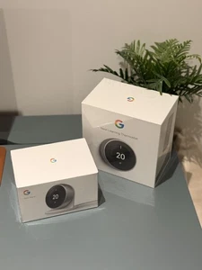Google Nest Learning Thermostat 3rd Generation Stainless Steel + Genuine Stand - Picture 1 of 4