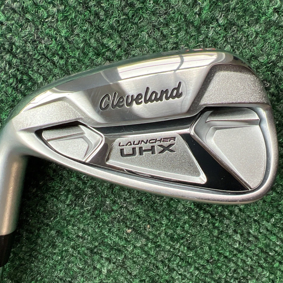 Cleveland Launcher UHX 44° Pitching Wedge R300 DG DST 98 Steel Shaft Lefty - Image 1 of 4