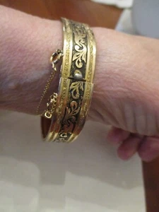 Antique Victorian 1/20 10K gold filled black enamel design hinged bangle, 7 1/2" - Picture 1 of 5