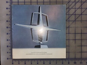 1966 Lincoln Continental Brochure Original - Foto 1 di 1