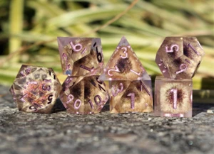 Galaktische nekrotische Blume - handgefertigtes Harz 7-teiliges DND RPG 5e scharfe Kante Würfel-Set - Bild 1 von 9