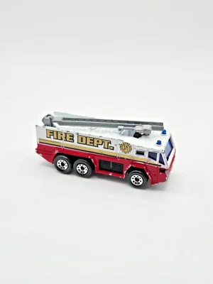 1992 Matchbox Airport Fire Dept. Ladder Truck Pumper Red/White/Gold Three-Tone - Image 1 of 4
