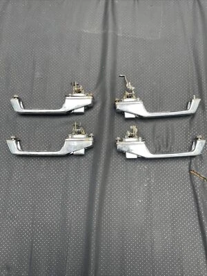 84-96 Jeep Cherokee XJ Comanche MJ Juego de 4 manijas de puerta exteriores cromadas OEM Foto 1 de 4