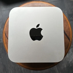 Mac Studio M2 Ultra 24 cœurs CPU 60 cœurs GPU 64 Go RAM 2 To - Absolument de haute qualité - Photo 1/10