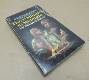VTG First Ed. Dell PB Book THREE MINUTES TO MIDNIGHT BY MILDRED DAVIS 1973 - Picture 1 of 4