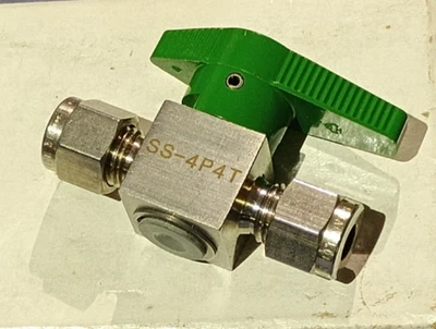 Stainless Steel Quarter Turn Instrument Valve 1/4" Swagelok SS-4P4T 1/4 inch NEW - Image 1 of 4
