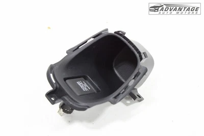 2016-2022 HONDA HR-V ЦЕНТРАЛЬНАЯ КОНСОЛЬ ЗАДНИЙ ПОДСТАКАННИК ДЕРЖАТЕЛЬ И РОЗЕТКА ПИТАНИЯ OEM - Изображение 1 из 4