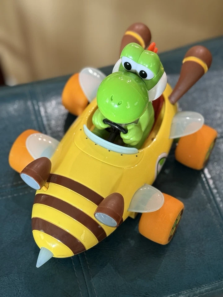 Carrera RC Mario Kart Yoshi Bumble V Remote Control Car Works Nintendo NO REMOTE - Image 1 of 4