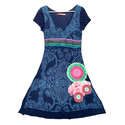 Vestido Retro Desigual Y2k Babydoll Paisley Brillo Arco Iris M Bratz Rodilla Vintage Foto 1 de 4