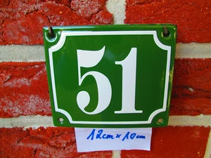Numero civico n. 51 numero bianco su sfondo verde 12 cm x 10 cm smaltato - Foto 1 di 12