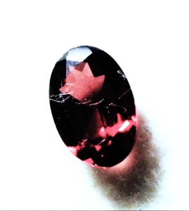 VERY NICE 5.5 x 4 x 2.25 mm OVAL CUT RED ZIRCON CAMBODIA SI+ GRADE - Picture 1 of 2