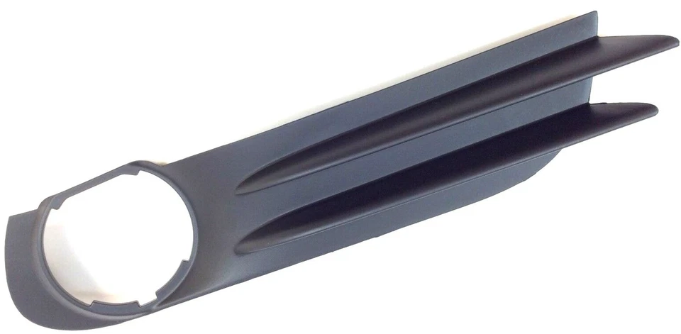 Черный ободок противотуманной фары для переднего правостороннего пассажира Chrysler Town and Country 2011-2016 годов выпуска от оригинального производителя - Изображение 1 из 4