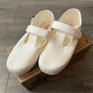 NIB Cienta White MaryJane T Strap Shoes Little Girl Size 32 / 1.5 - Picture 1 of 5