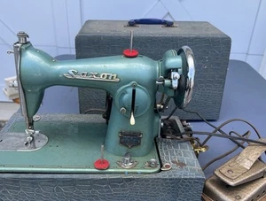 Vintage Saxon Super DeLuxe Precision Sewing Machine w/ case Japan - Not Working - Picture 1 of 14