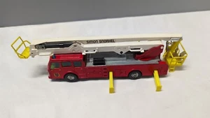 Corgi Toys 1126 Simon Snorkel Fire Engine 1977 Dennis Chassis - Picture 1 of 13
