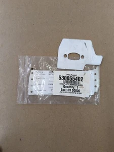 Placa posterior silenciador de repuesto genuina OEM Poulan # 530055402 - Imagen 1 de 4