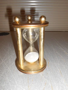 METAL GOLDTONE HOUR GLASS "SUCCESSFUL RELATIONSHIPS ARE BUILT OVER TIME" - Picture 1 of 5
