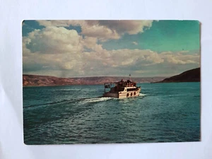 Postal vintage de Israel UN BARCO EN EL LAGO DE GALILEE - Imagen 1 de 1