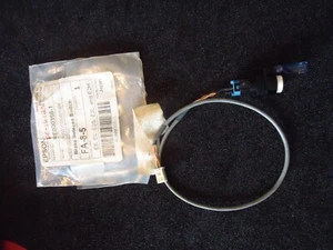  New Epson(Epson Robots) RE000366-1 Brake Release Switch FA-8-5 # R13Z702640100K - Picture 1 of 4