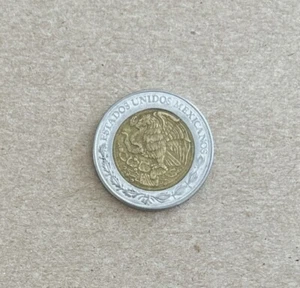 2001 Mexico 5 Pesos Coin - Picture 1 of 2