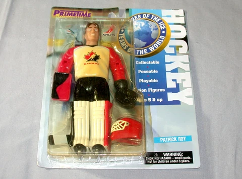 Sealed PrimeTime Heroes of The Ice NHLPA  Patrick Roy Canada Figurine Cover