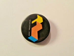 Botón Retroceso Agente Provocador Extranjero 1,75" Raro Insignia VINTAGE 1984 - Imagen 1 de 3