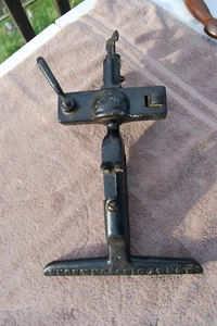 Vintage Henry Disston & Sons 9 Zoll Gusseisen Säge Schraubstock Kugel & Sockel drehbar - Bild 1 von 15