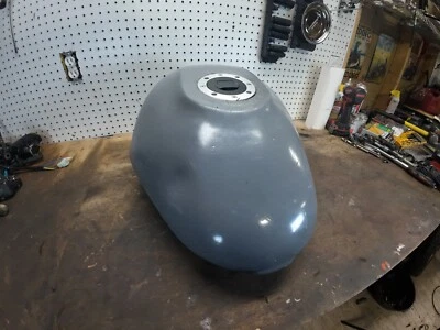 Suzuki Katana 750 GSX750 1990 tanque de gasolina, tanque de combustible Foto 1 de 4