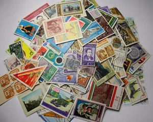 Lot 4 original Europe & Greece America world post stamps +1 on extra purchase - Picture 1 of 9