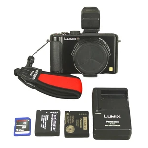 Panasonic LUMIX DMC-LX7 10.1MP Digital Camera W/ DMW-LVF2 Live View Finder Mint - Picture 1 of 23