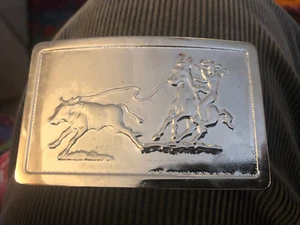 LASSOO COWGIRL COWBOY COUNTRY AND WESTERN METAL BELT BUCKLE 80 X 50MM BN. U.S.A - Picture 1 of 3