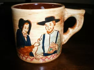 Pennsbury Pottery AMISH Couple MUG Dutch Pennsylvania Cup - Picture 1 of 2