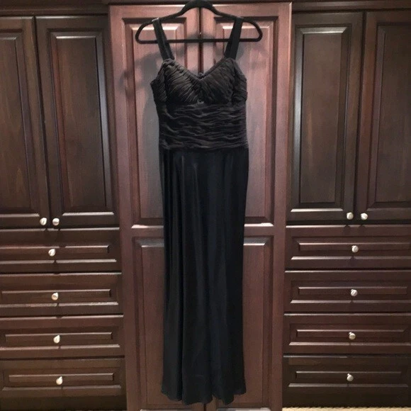 Vestido Phoebe Couture Negro Seda, Talla 4 - Buen Estado Foto 1 de 4