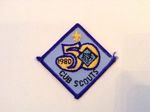 50th Anniversary of Cub Scouts BSA Mint Diamond Shape Insignia Patch - Imagen 1 de 1