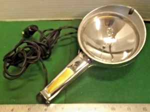 Vintage 12v Car/Truck Hand-Held SPOTLIGHT Handle WORKS GREAT - Picture 1 of 4