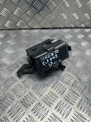 KIA Sorento 2014 Diesel Fuse Box Complete 912402P051 FOM85700 - Image 1 of 4