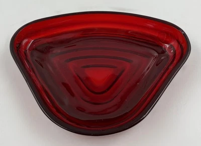 Anchor Hocking Manhattan Relish Replacement Insert Royal Ruby Triangular Glass - Image 1 of 3
