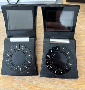2 téléphones portables Bang & Olufsen Serene - boîte d'origine et accessoires - Photo 1 sur 6