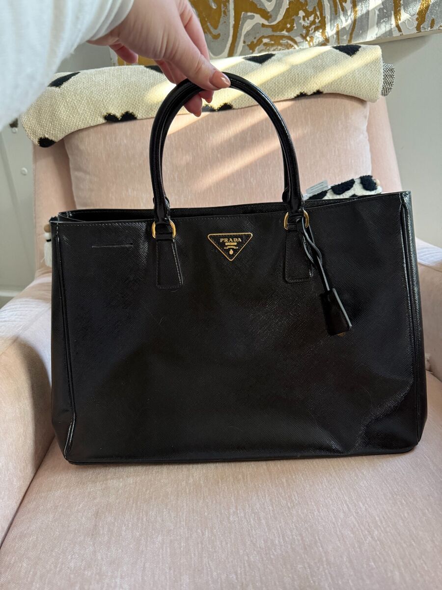 PRADA Saffiano Lux Black Bags & Handbags for Women for sale PRADA Saffiano Lux Black Bags & Handbags for Women for sale