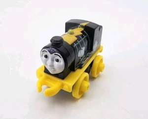 Thomas & Friends Minis Train DC Edward as Black Adam 4cm Mini 2014 - Imagen 1 de 5