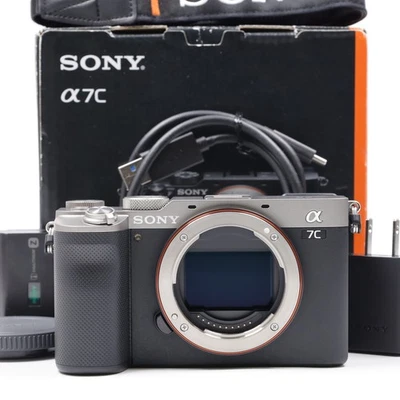 Fotocamera mirrorless Sony a7C ILCE-7C argento (conteggio otturatori: 24)... - Immagine 1 di 4